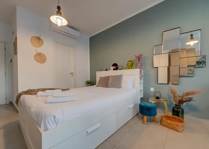 Cosy Penthouse In Hamrun - Walking Distance To Valletta