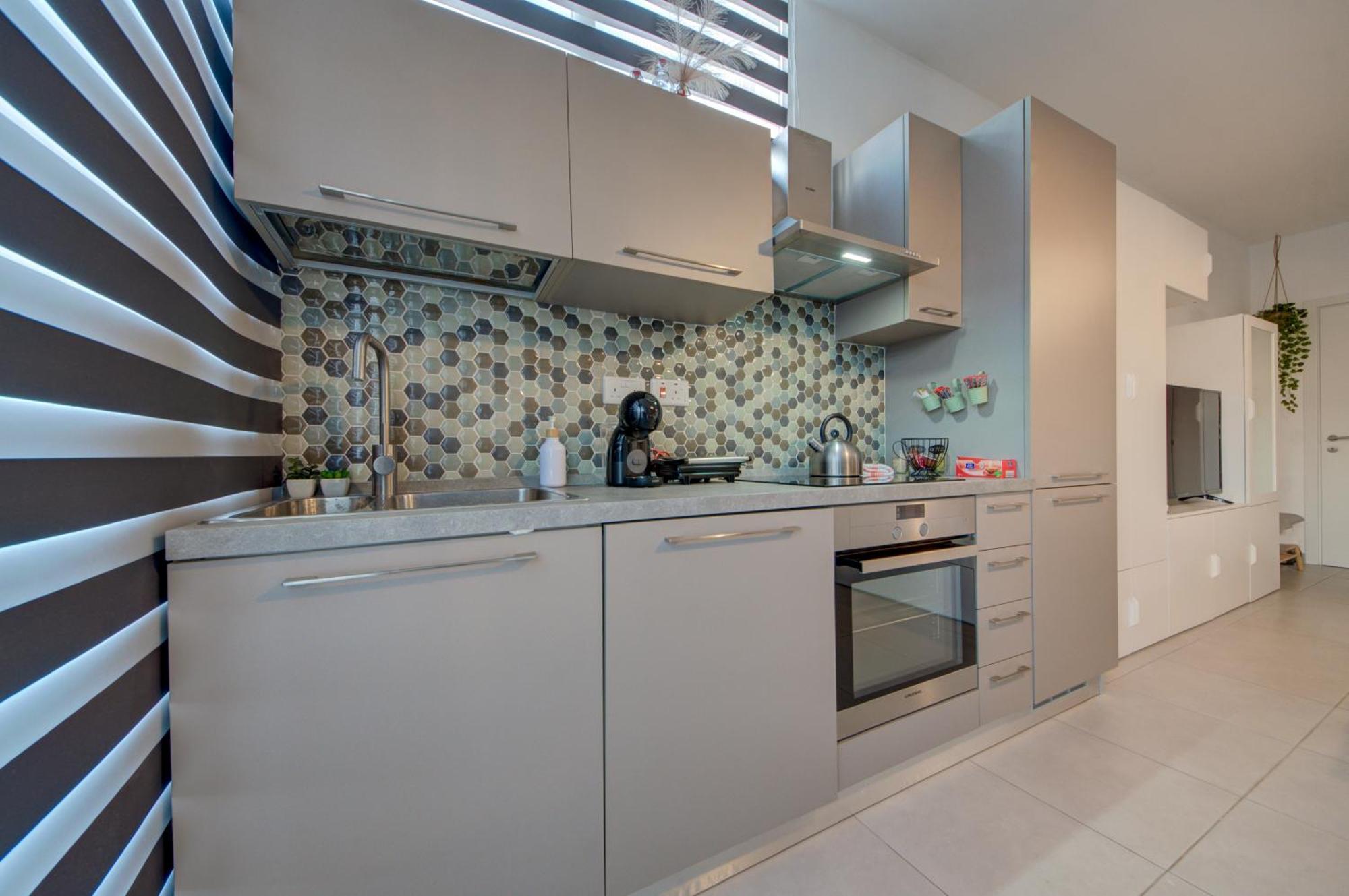 Cosy Penthouse In - Walking Distance To Valletta *
